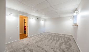 4107 Boulder Pond Dr, Ann Arbor, MI 48108