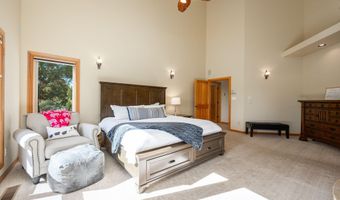 20960 Royal Oak Cir, Bend, OR 97701