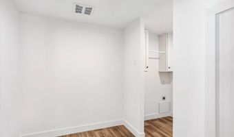 7368 NE BERWICK Dr 2, Ankeny, IA 50021