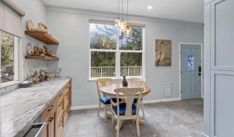 1711 Trout Gulch Rd, Aptos, CA 95003