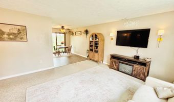 1191 N Lawrence Hollow Dr, Bloomfield, IN 47424