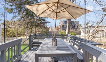 193 Coggeshall Ave, Newport, RI 02840