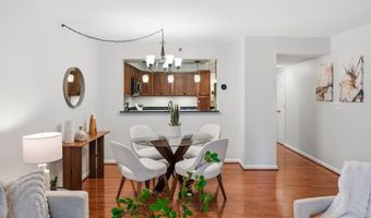 610 N WEST St N 105, Alexandria, VA 22314