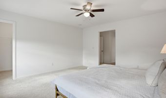 430 Pineway Dr, Ann Arbor, MI 48103