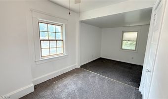 592 Lindell St, Akron, OH 44305
