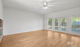 402 E Poplar St, Atmore, AL 36502
