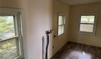 211 W 58th St, Ashtabula, OH 44004