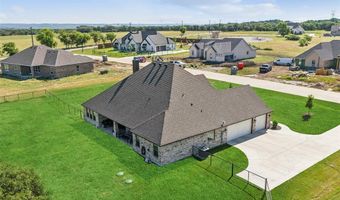 1308 Green Ridge Rd, Weatherford, TX 76085