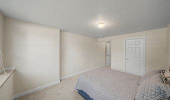 2821 Buckingham Ct, Ames, IA 50010