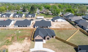 1900 Yellowstone Dr, Barling, AR 72923