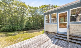 240 Bragg's Ln, Barnstable, MA 02630