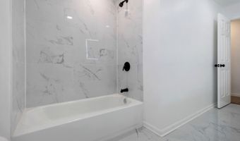 1750 W Woodland Ave, Addison, IL 60101