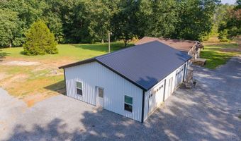 1000 Point Mason Rd, Big Sandy, TN 38221