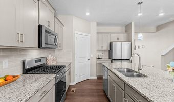1661 Vantage Pkwy, Berthoud, CO 80513