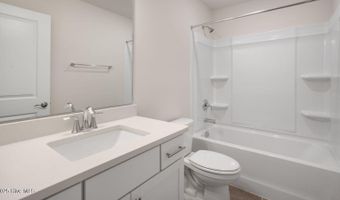 415 Thistle Meadow Ln, Aberdeen, NC 28315