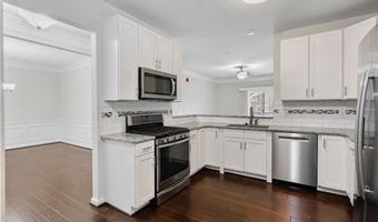 20655 HOPE SPRING Ter 403, Ashburn, VA 20147