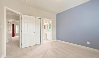 19704 STANFORD HALL Pl, Ashburn, VA 20147