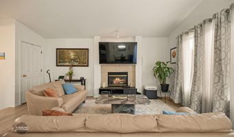 1532 Moss Creek Ave, Anchorage, AK 99507