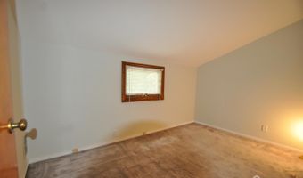 19 Clark Pl, Avenel, NJ 07001