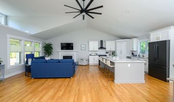 14 Valley Brook Rd, Barnstable, MA 02632