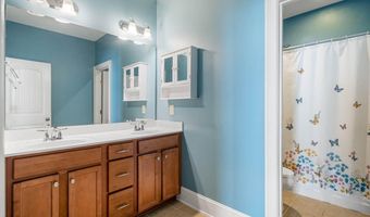 124 Restonwood Dr, Apex, NC 27539
