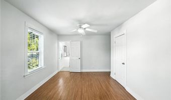 997 W SHORE Rd, Warwick, RI 02889