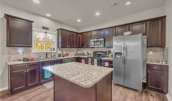 4050 Whitfield Oak Way, Auburn, GA 30011