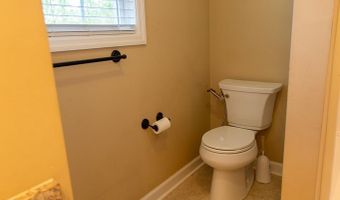 99 JENNIFER Ln, Baxley, GA 31513