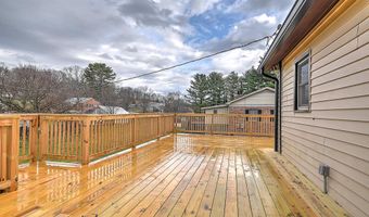 163 Valley View Dr, Abingdon, VA 24210