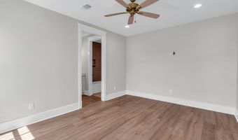 412 Main St, Bay St. Louis, MS 39520
