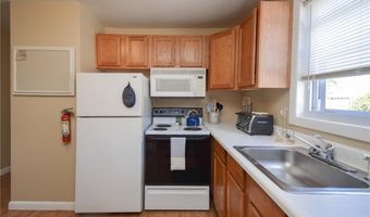70 Carroll Ave 509, Newport, RI 02840