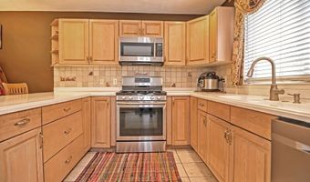 445 Captain Eames Cir 445, Ashland, MA 01721