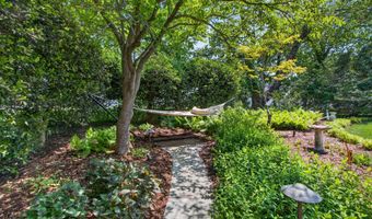 13 HARBORVIEW Rd, Lewes, DE 19958