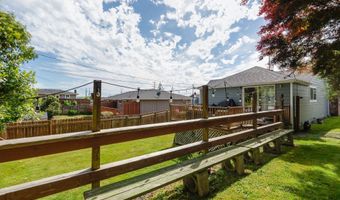 1858 5TH St, Astoria, OR 97103