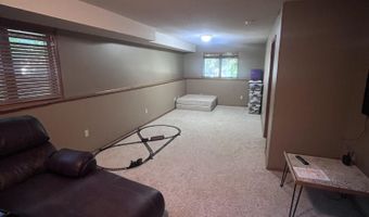 1518 N Jackson St, Aberdeen, SD 57401