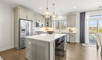 1 Brentwood Cir 1, Danbury, CT 06810