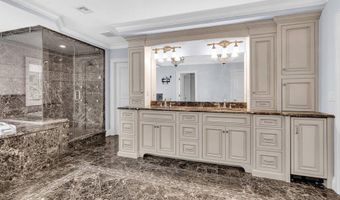 41 Marlpit Pl, Middletown, NJ 07748