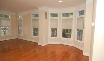 2404 13TH Ct N, Arlington, VA 22201