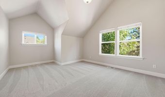 19358 SW Laurelhurst Way, Bend, OR 97702