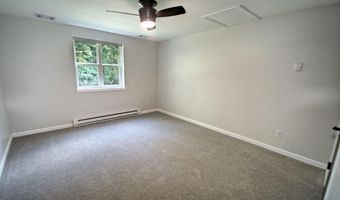 925 S WEST Ct, Appleton, WI 54915