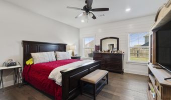 7424 Northwood Dr, Benton, AR 72019