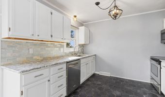 521 MONTCLAIR Dr, Cheyenne, WY 82009