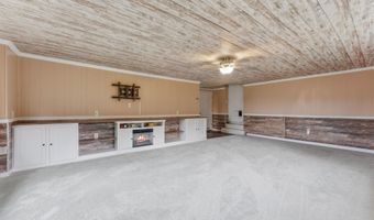 391 U Rd, Arthurdale, WV 26520