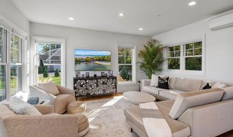 451 Appletree Point Rd, Burlington, VT 05408