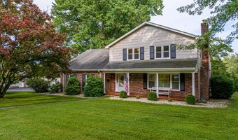 142 NE Hillside Dr, Abingdon, VA 24210