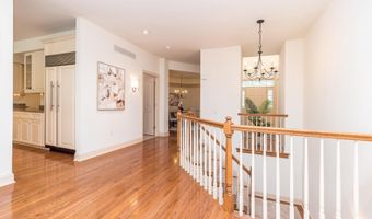5812 HICKORY HOLLOW Ln, Doylestown, PA 18902
