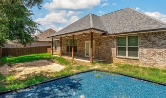46 Crowder Dr, Benton, LA 71006