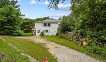 403 Commonwealth Ave, Warwick, RI 02886