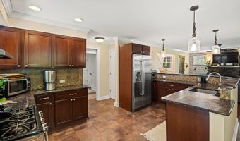 26 Mountainside Ave, Atlantic Highlands, NJ 07716