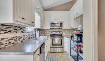 13 Oak Grove Ln NW, Adairsville, GA 30103